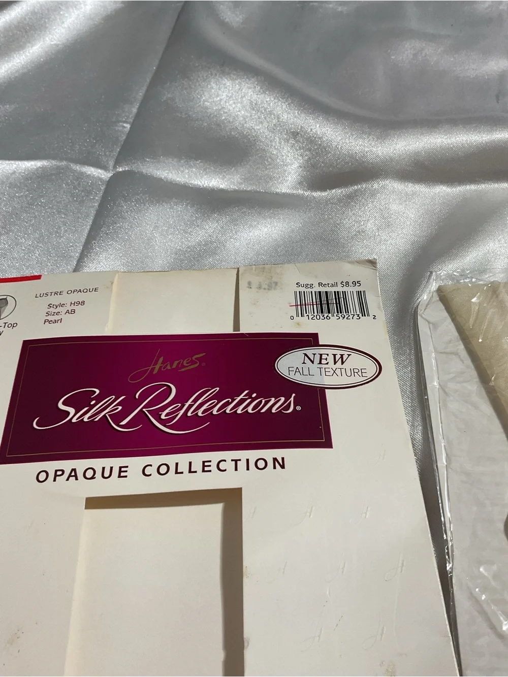 Hanes Silk Reflections Opaque Collection Packaging - White